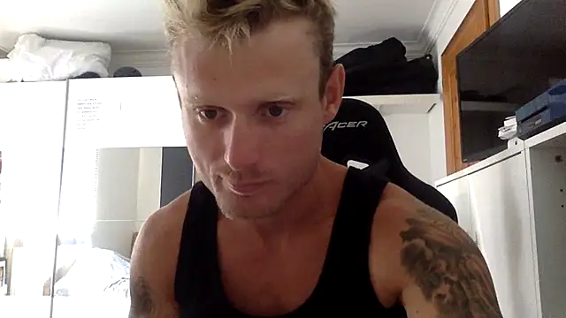 Nakedendurance1994 online show from July 12, 2026, 9:54 am