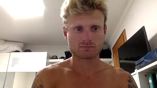 Nakedendurance1994 online show from July 22, 2026, 8:22 pm