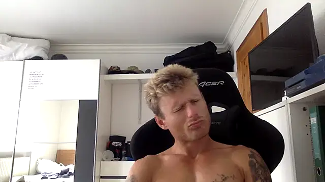 Nakedendurance1994 online show from July 19, 2026, 11:07 am