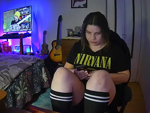 Snapshot of Allis_Wonderland chatting on July 21, 2026, 4:47 am Allis Wonderland online show from July 21, 2026, 4:47 am