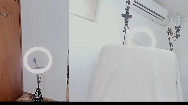 AuraVelvet  online show from July 28, 2026, 12:48 pm