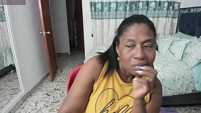 LupeAdams online show from October 28, 2025, 2:45 am