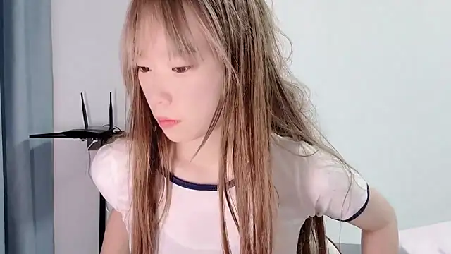 momo-9999 online show from July 27, 2026, 2:13 pm