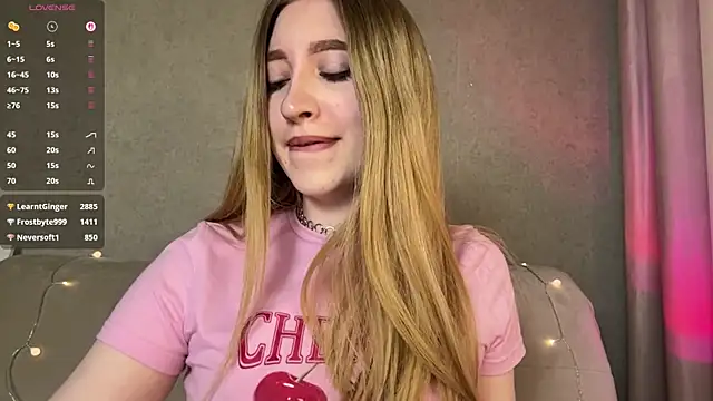 creamberryy online show from July 19, 2026, 9:39 am