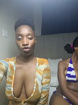 rosyrebel  online show from July 20, 2026, 7:38 pm