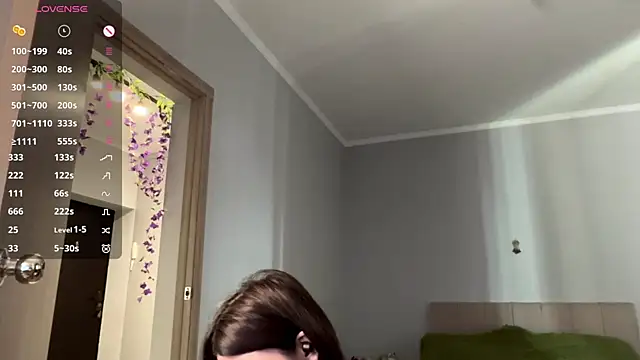 OlivaRotundo online show from July 24, 2026, 7:37 am
