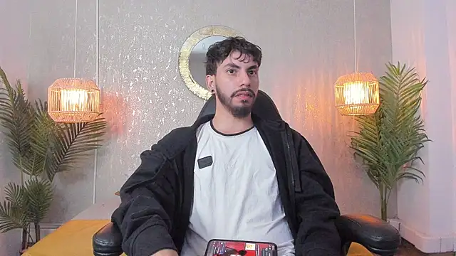 leviwolff online show from July 21, 2026, 4:03 am