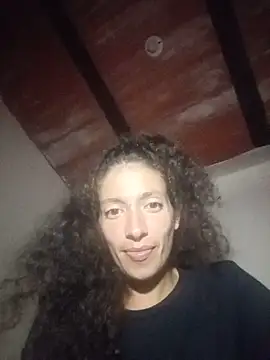 arianahillt online show from July 21, 2026, 4:03 am