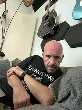 Vito2756 online show from July 21, 2026, 10:22 pm