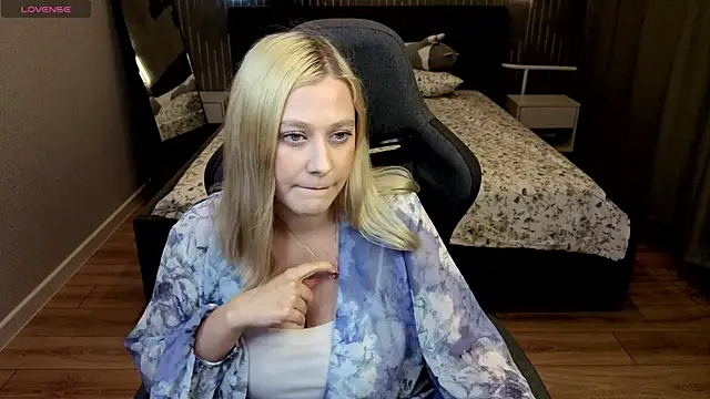 AmeliaxCandy online show from July 28, 2026, 12:48 pm
