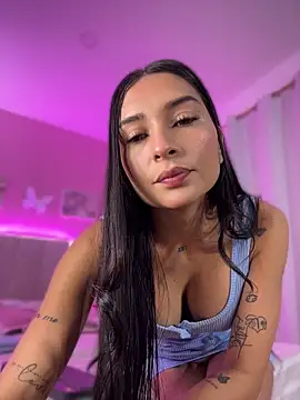 sofiasirena online show from July 17, 2026, 5:04 am