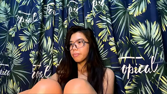 VanessaM03 online show from July 16, 2026, 2:25 pm