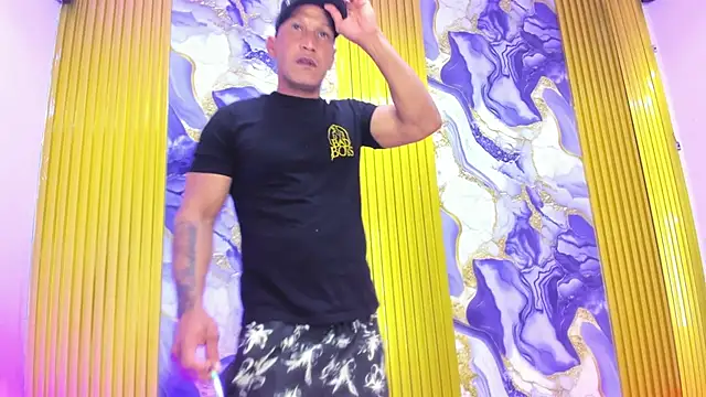 juanjo bigcock20 online show from July 28, 2026, 3:58 am