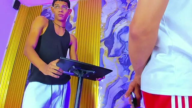 juanjo bigcock20 online show from July 23, 2026, 3:48 am