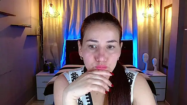 kathekitten online show from July 22, 2026, 7:16 pm