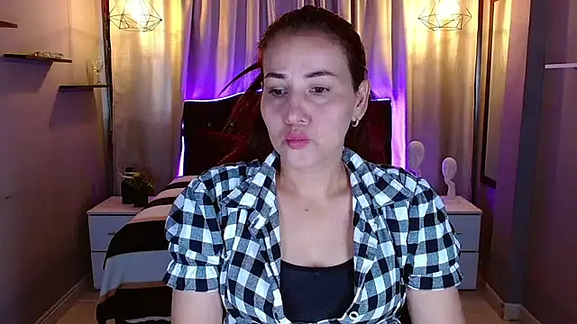 kathekitten online show from July 16, 2026, 7:33 pm