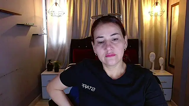 kathekitten online show from July 18, 2026, 7:55 pm