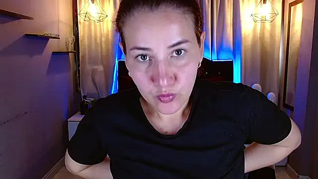kathekitten online show from July 21, 2026, 7:59 pm
