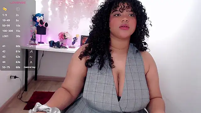 anna curly18 online show from July 21, 2026, 8:43 pm