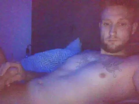Damianek1998k online show from July 12, 2026, 8:42 pm