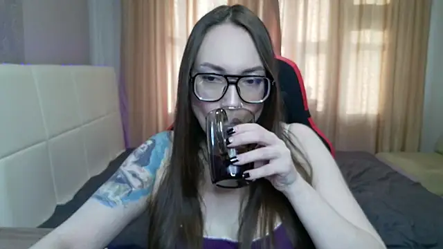 CarolineGlow  online show from July 26, 2026, 2:13 pm