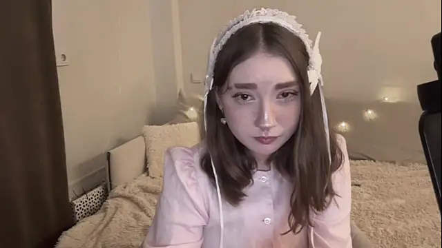 Snapshot of LolaPanzica chatting on July 13, 2026, 12:15 pm LolaPanzica online show from July 13, 2026, 12:15 pm