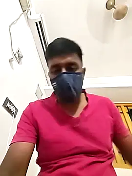 Nilanlove online show from July 18, 2026, 6:38 pm