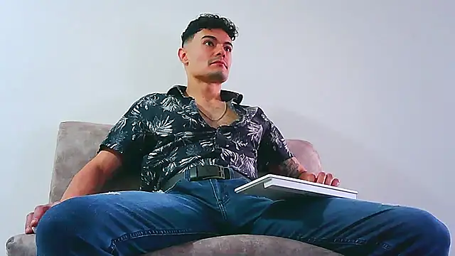 jhohannes-maximo online show from July 23, 2026, 1:30 pm