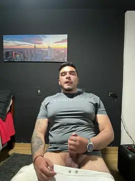 EnzoDimitrov online show from July 14, 2026, 1:16 am