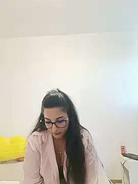 Snapshot of Foxy_reed chatting on July 23, 2026, 2:14 pm Foxy reed online show from July 23, 2026, 2:14 pm