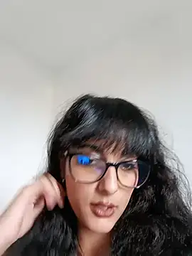 Snapshot of Foxy_reed chatting on July 19, 2026, 1:52 pm Foxy reed online show from July 19, 2026, 1:52 pm
