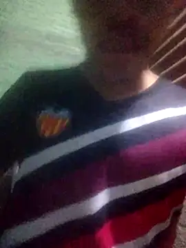 Snapshot of vergonpiton chatting on July 13, 2026, 4:01 am vergonpiton online show from July 13, 2026, 4:01 am