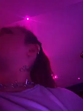 UrHellBri-L online show from July 27, 2026, 3:30 pm