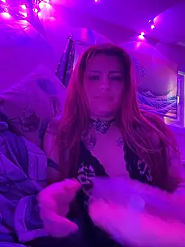 UrHellBri-L online show from July 21, 2026, 2:51 pm