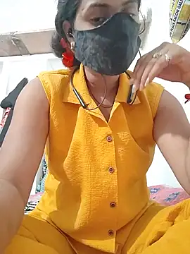 Hott karisma online show from August 5, 2026, 2:33 pm