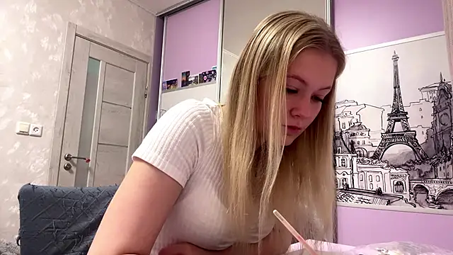 LeanaHasler online show from July 22, 2026, 1:18 am