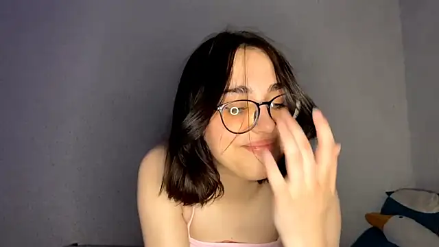 Satin  Rosse online show from July 24, 2026, 5:42 pm