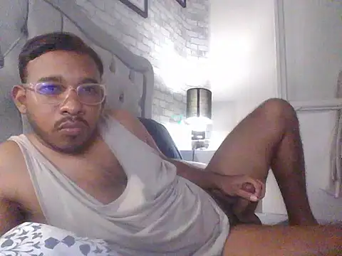 Benji-Monro online show from July 25, 2026, 2:56 pm