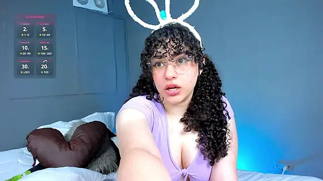 urCurvyTHICC online show from July 31, 2026, 9:56 pm