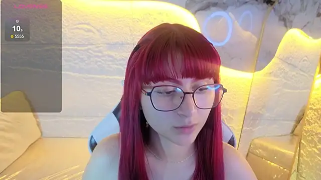 Queen Red v online show from July 29, 2026, 8:08 pm