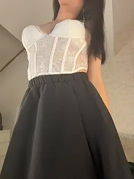 EvelynnMonroe online show from July 17, 2026, 7:33 pm