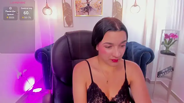 Snapshot of kiara_wren chatting on July 29, 2026, 7:57 pm kiara wren online show from July 29, 2026, 7:57 pm
