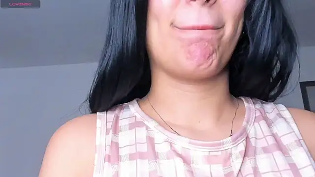 liia collins  online show from July 18, 2026, 7:39 am