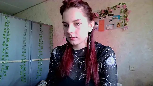 EvaShinee online show from July 23, 2026, 3:19 pm