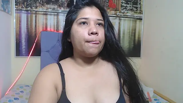 camila ass online show from July 21, 2026, 1:01 pm
