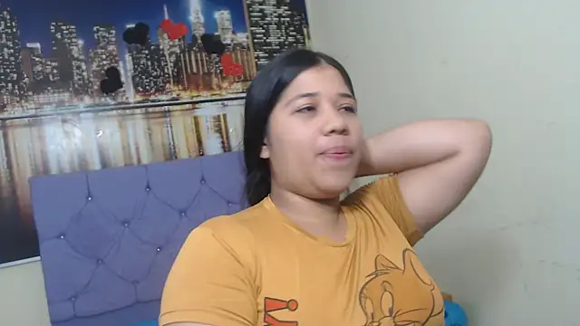 camila ass online show from July 29, 2026, 1:54 pm