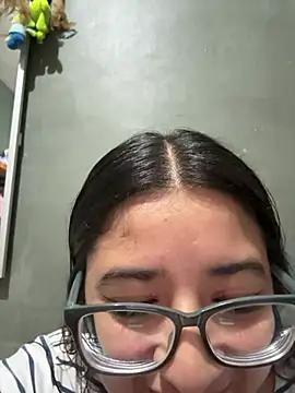 Snapshot of Nay_beby chatting on July 18, 2026, 11:24 pm Nay beby online show from July 18, 2026, 11:24 pm