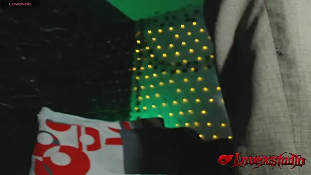 LovexJuxn77 online show from July 22, 2026, 2:41 pm