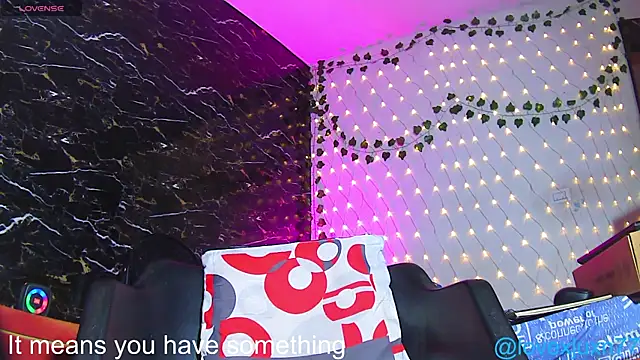 LovexJuxn77 online show from July 21, 2026, 2:18 pm