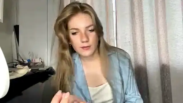 MargariteGibes online show from July 28, 2026, 11:15 pm